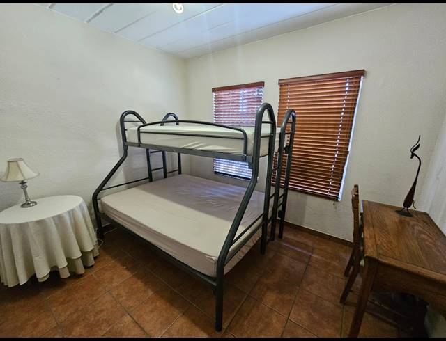 3 BEDROOM FLAT TO LET IN VAALPARK